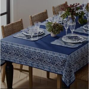 Williams Sonoma Marlo Thomas Tablecloth 70" X 108" Blue And White